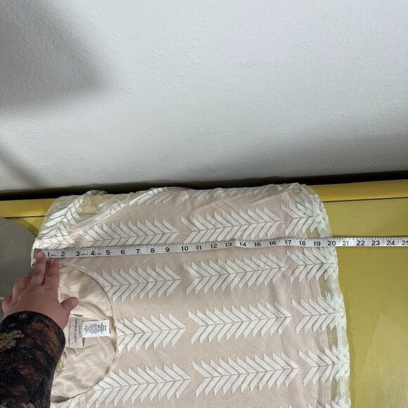 Saints & Hearts Flowy Top - Picture 7 of 8